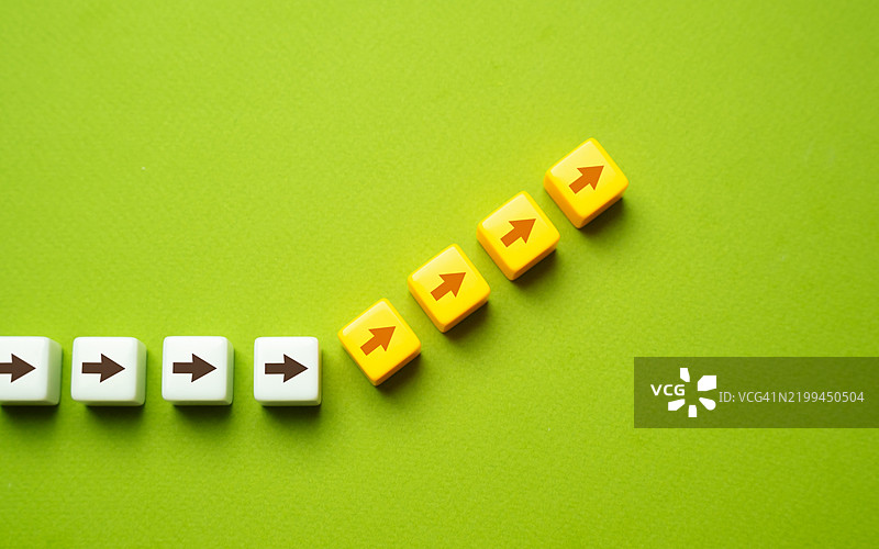 向上发展 成功的开始 事情正在好转 乐观与增长 成功的投资 收入与经济发展 乐观的预测 创业精神图片素材