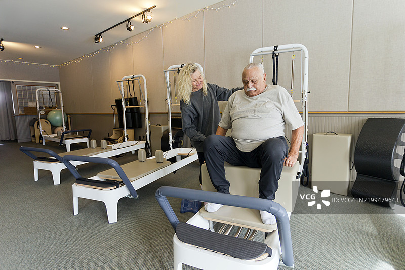 在健身工作室安享晚年图片素材