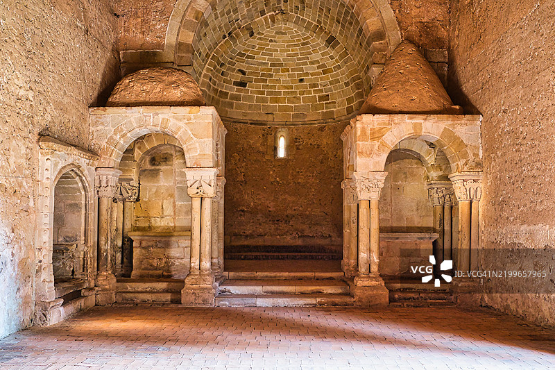 西班牙索里亚的圣胡安德杜埃罗修道院图片素材