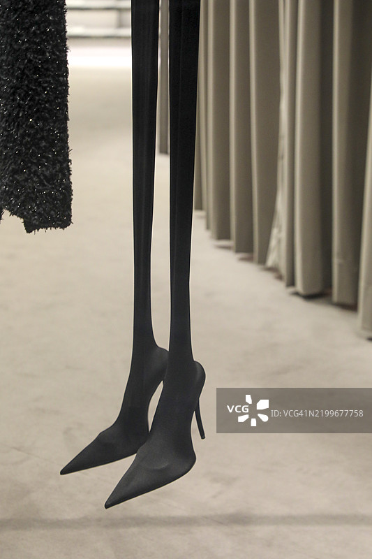 黑色刀靴图片素材