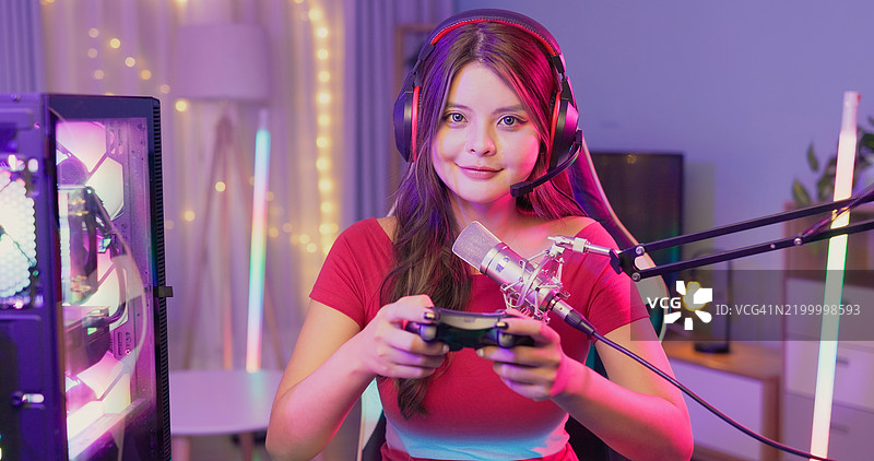 电子竞技玩家直播图片素材