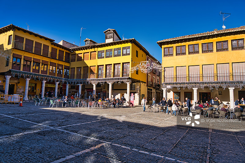 西班牙托尔德西利亚斯的马约尔广场图片素材