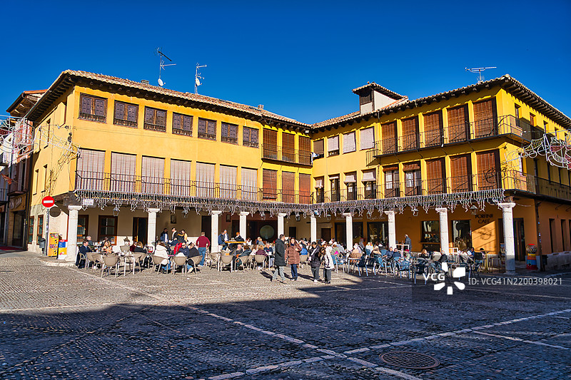 西班牙托尔德西利亚斯的马约尔广场图片素材