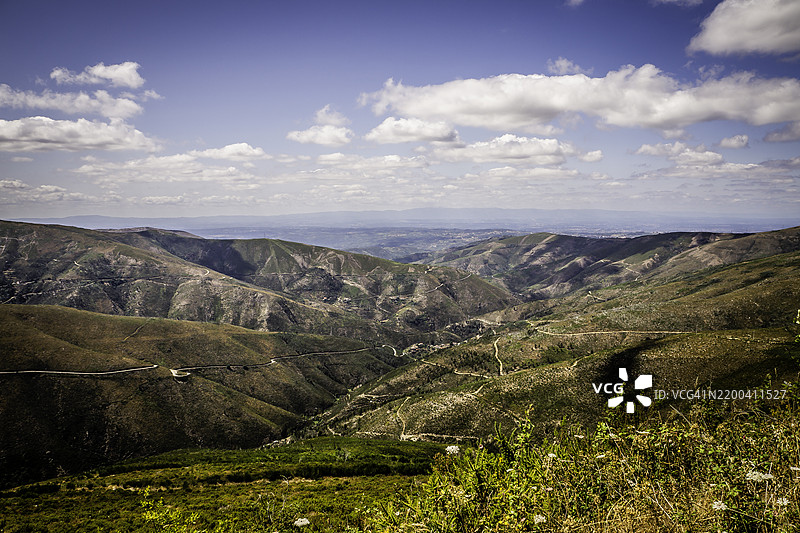 天空下的风景如画的景观图片素材
