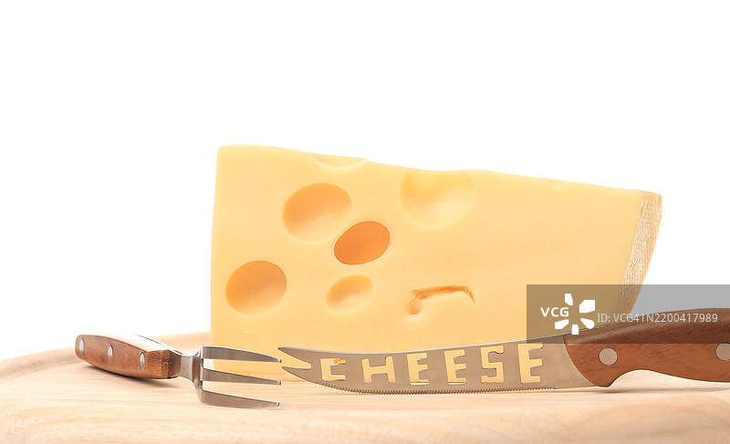 美味的奶酪与刀叉图片素材