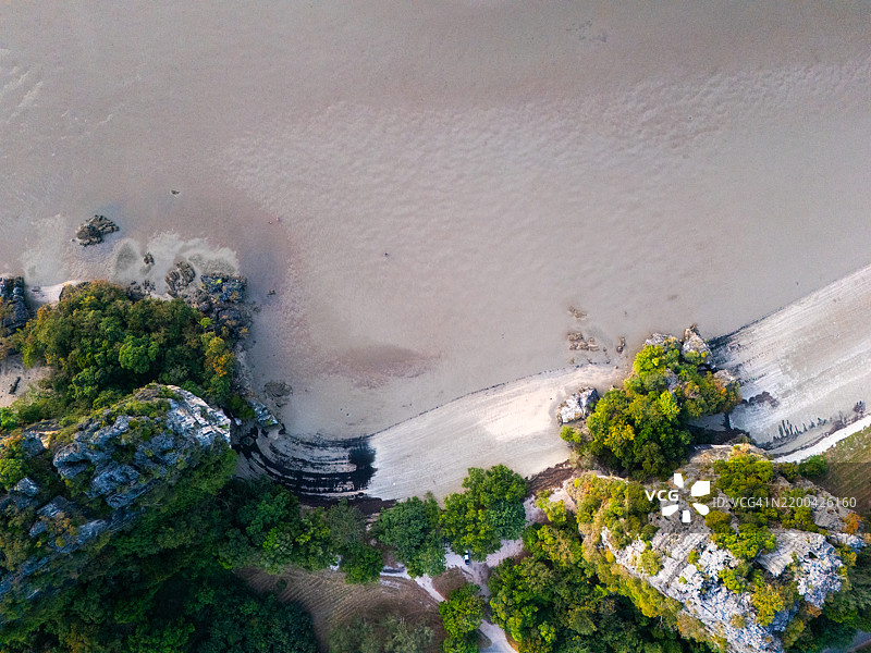 海岸线的鸟瞰图图片素材