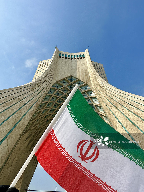 伊朗国旗与自由塔图片素材