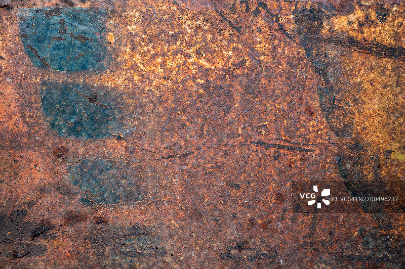 生锈的金属纹理和背景的全景拍摄。生锈会缩短产品的使用寿命。图片素材