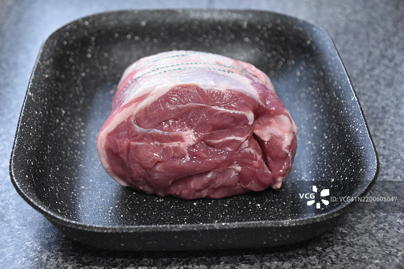 准备烤羊肉图片素材