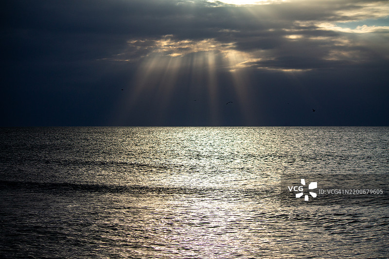 佛罗里达州美国日落时分的海洋与天空的美丽景色图片素材