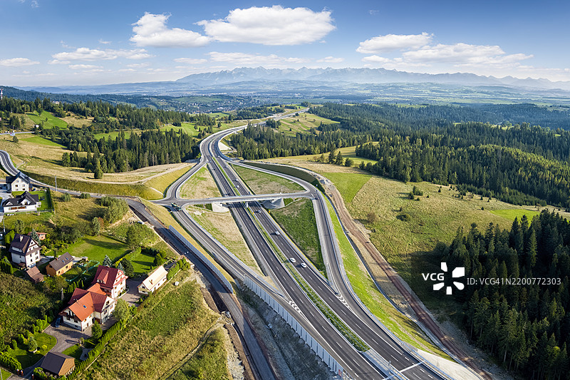波兰克拉科夫与扎科帕内之间的新S7高速公路，Rdzawka地区图片素材