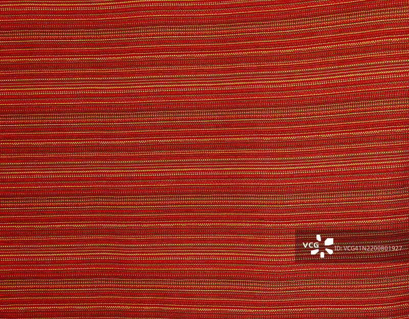 全景展示五彩斑斓的条纹地毯图片素材