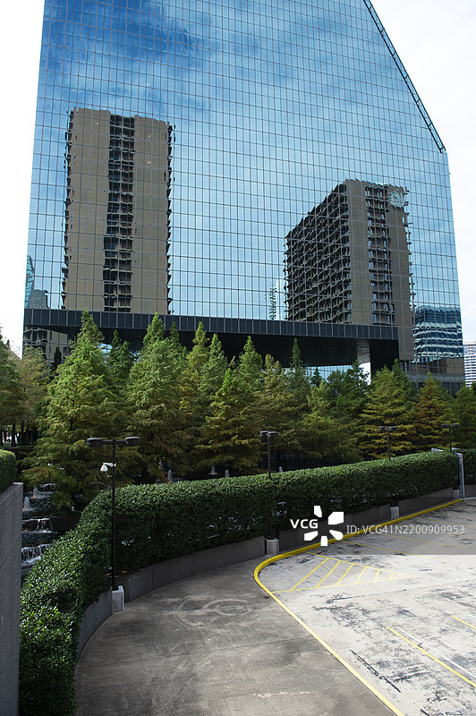 达拉斯的喷泉广场塔楼建筑图片素材