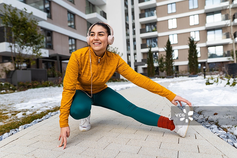 慢跑前的拉伸图片素材
