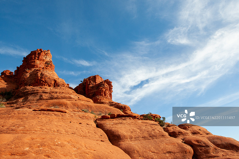 贝尔岩的特写，展示了其水平层理的二叠纪苏佩组沉积岩图片素材