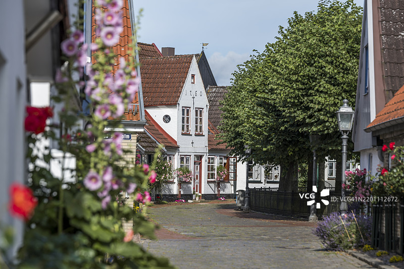 德国施莱斯维希-霍尔斯坦州施莱斯维希的老渔村霍尔姆的房屋图片素材