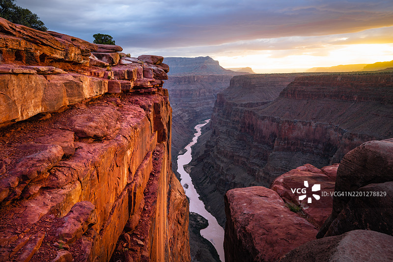 大峡谷托罗维普日出图片素材