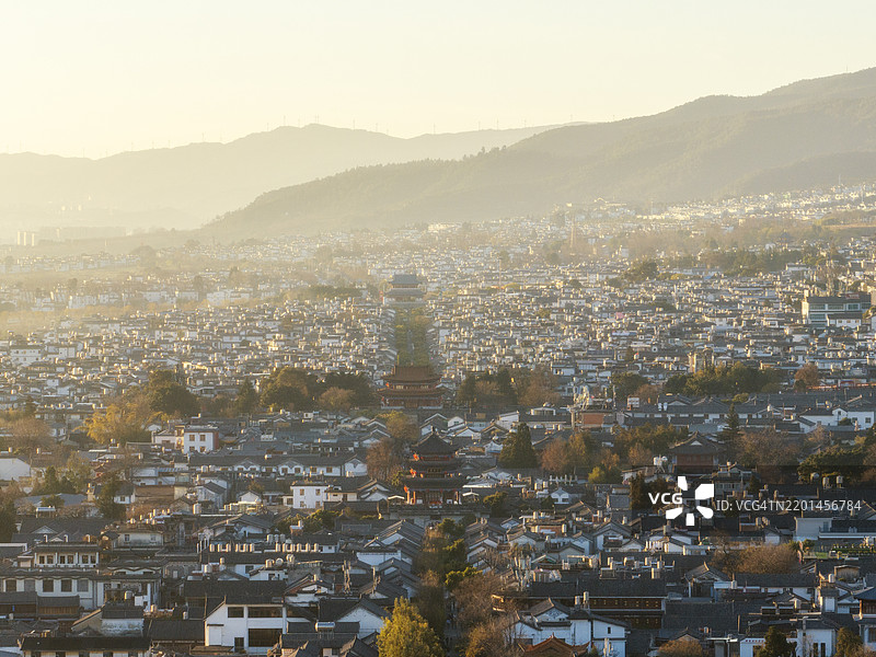 大理市日出时的高角度视图图片素材