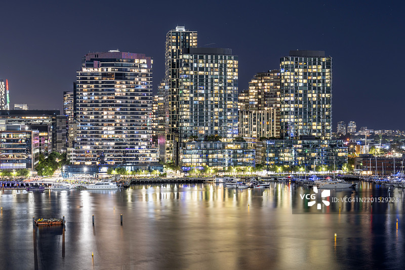 澳大利亚墨尔本的码头区海滨图片素材