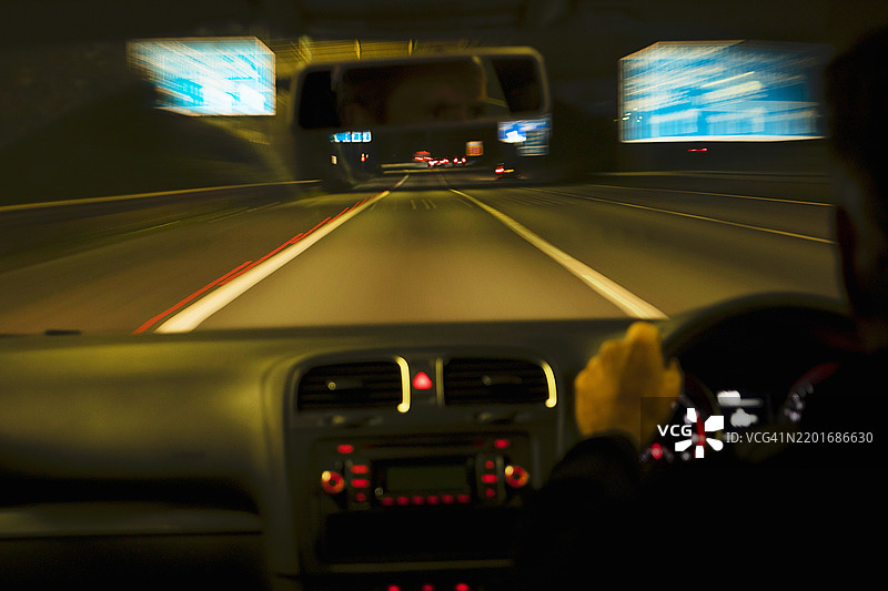 夜间驾驶图片素材