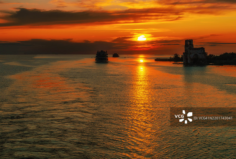 日落时分的海景，贝洛泽尔斯基区，沃洛格达州，俄罗斯图片素材