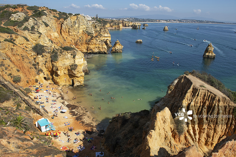 从上方俯瞰葡萄牙阿尔加维拉各斯的皮涅罗斯海滩图片素材