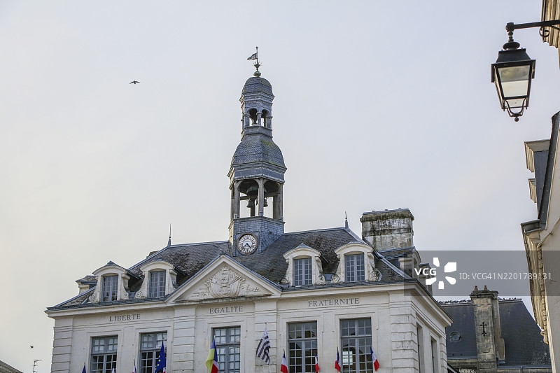 法国布列塔尼地区莫尔比昂省奥雷市政厅图片素材