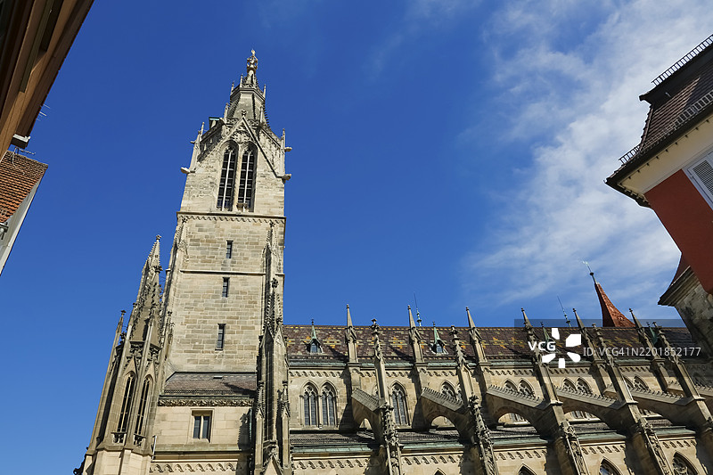 圣玛丽教堂,位于罗伊特林根,建于1247年至1343年,是一座文化遗产,哥特式教堂,宗教改革教堂,基督教堂,礼拜场所,基督教建筑,主塔,教堂塔,经过新哥特式风格修复,罗伊特林根,巴符州图片素材