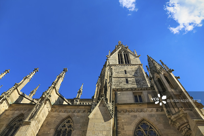 圣玛丽教堂,位于罗伊特林根,建于1247年至1343年,是一座文化遗产,哥特式教堂,宗教改革教堂,基督教堂,礼拜场所,基督教建筑,主塔,教堂塔,经过新哥特式风格修复,罗伊特林根,巴符州图片素材