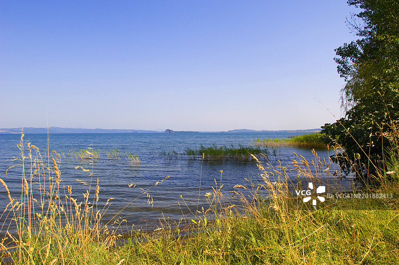 意大利，拉齐奥，博尔塞纳湖的景色。图片素材