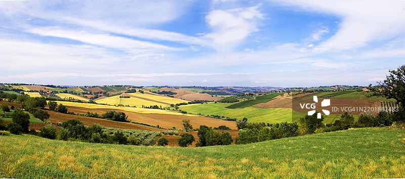 意大利，马尔凯，阿尔切维亚周边的风景图片素材