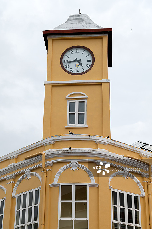 普吉镇普吉路特许银行大楼的钟楼图片素材