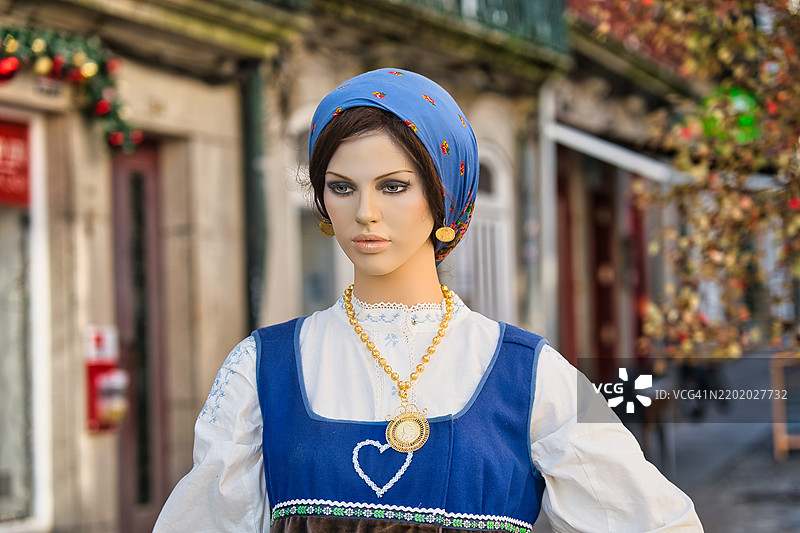 葡萄牙维亚纳·杜·卡斯特洛的服装图片素材