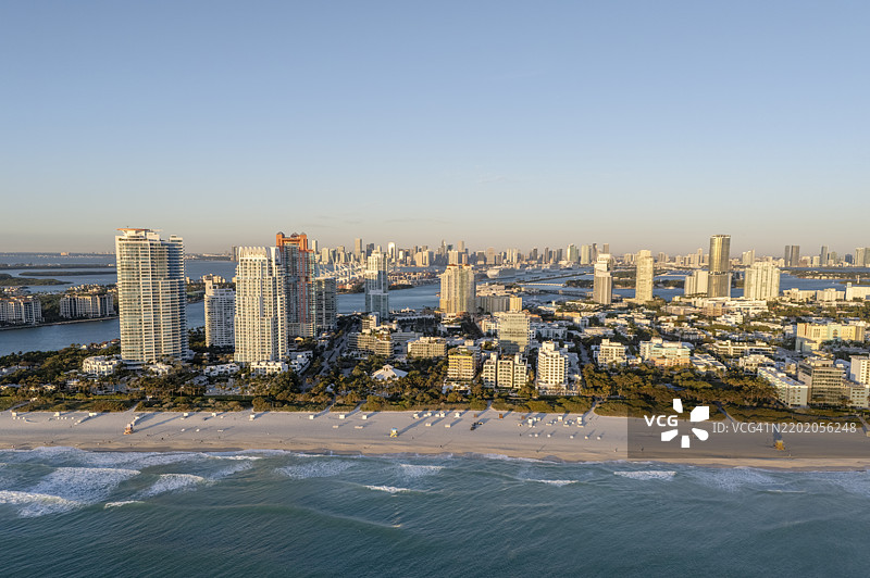 迈阿密海滩海滨天际线和海洋景观图片素材