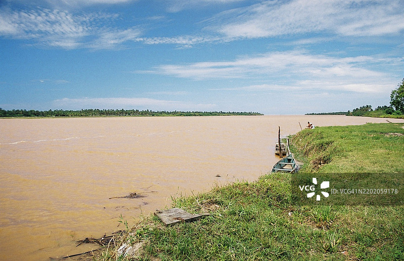 巴西巴伊亚州贝尔蒙特的杰基廷霍尼亚河图片素材