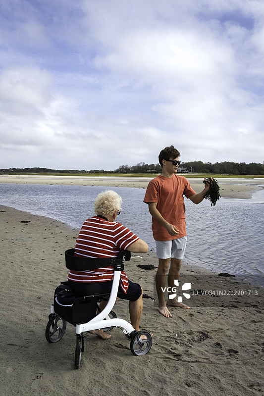 探索斯卡凯特海滩的海岸图片素材