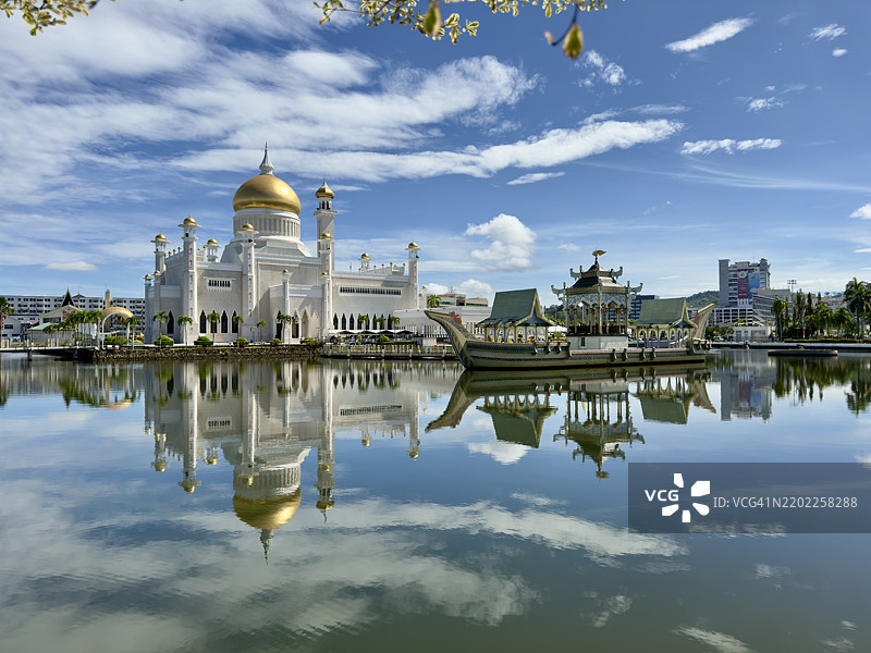 文莱的奥马尔·阿里·赛福丁清真寺图片素材