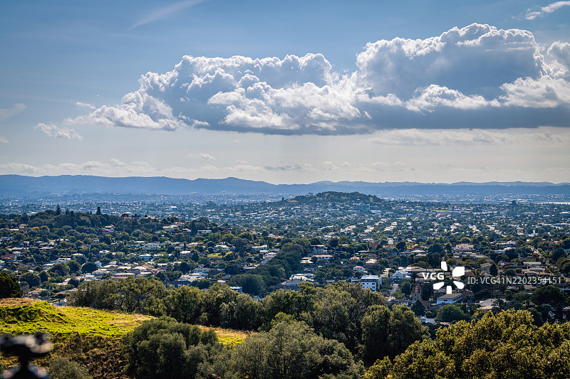 乌韦拉卡在阴云密布的天空下图片素材