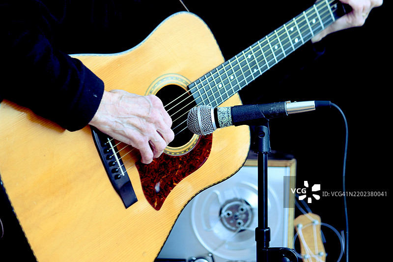 吉他演奏图片素材