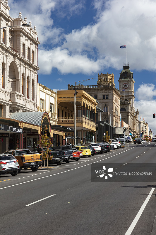 巴拉瑞特的斯图尔特街在秋季，历史悠久的殖民时代建筑。图片素材