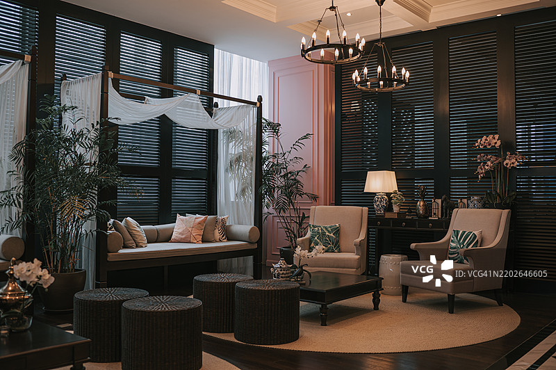 奢华经典的室内休息大厅接待区旅游度假村图片素材