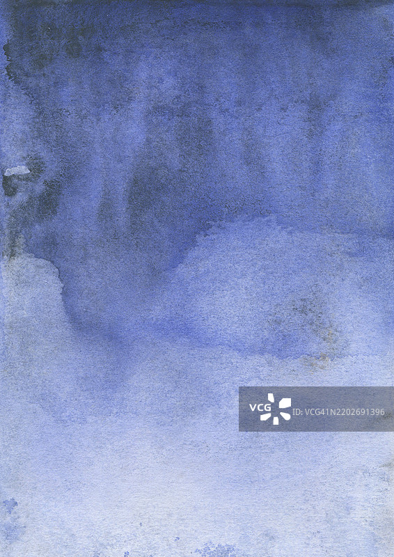 深蓝色纸上的水彩纹理图片素材