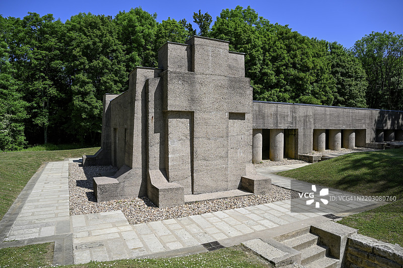 巴约内特沟纪念碑，纪念第一次世界大战中的阵亡者，位于法国大东部地区的维尔登附近，欧洲图片素材