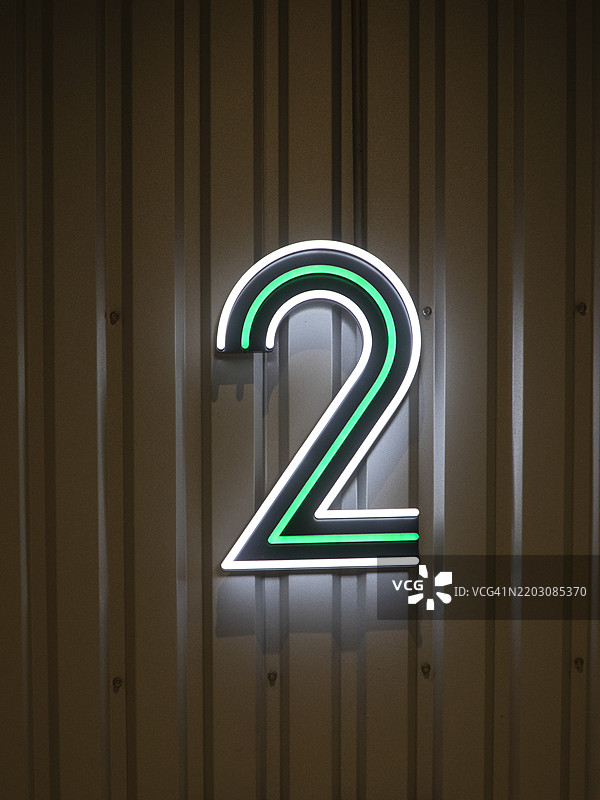 涩谷的发光数字2标志图片素材