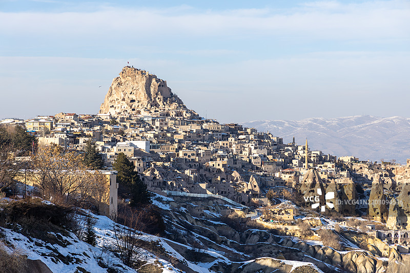 卡帕多奇亚中央安纳托利亚的乌奇希萨尔和鸽子谷的风景如画的景观图片素材