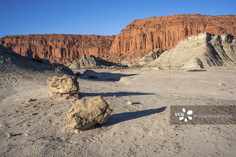 伊斯基瓜拉斯托省立公园，圣奥古斯丁镇，圣胡安省，阿根廷，南美洲图片素材