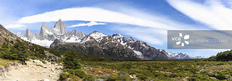 菲茨罗伊山与白石冰川，洛斯特雷斯湖步道，埃尔查尔滕，圣克鲁斯省，阿根廷，南美洲图片素材