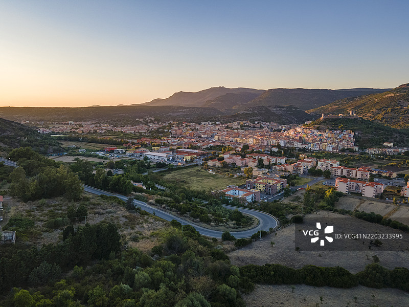 萨丁岛的博萨日落图片素材