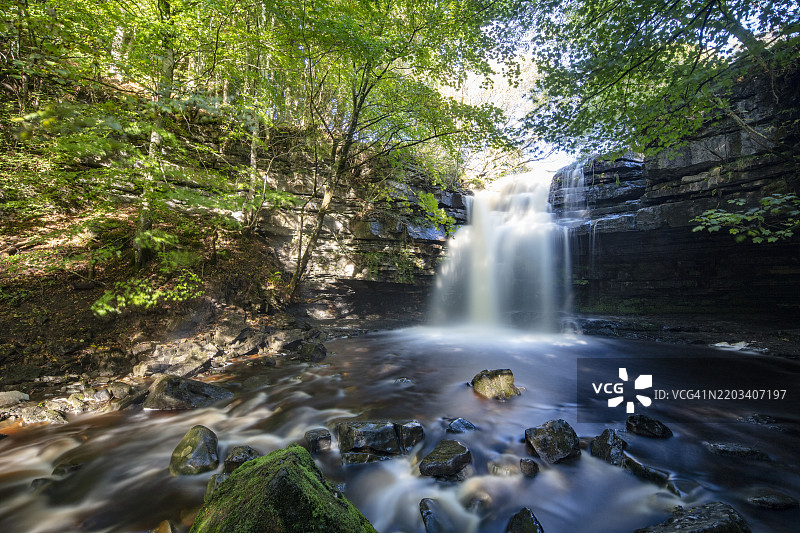 夏米尔瀑布与吉布森洞穴图片素材