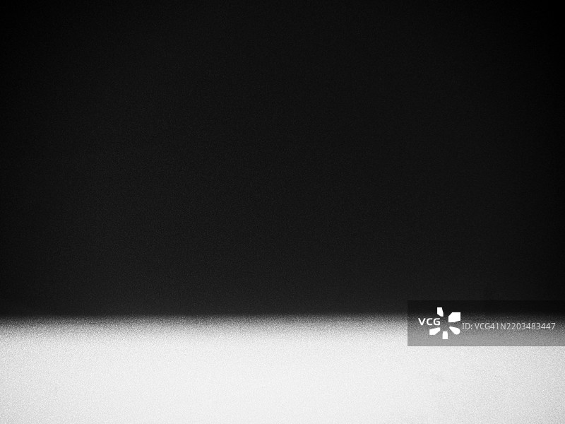 白墙上的黑色阴影特写图片素材